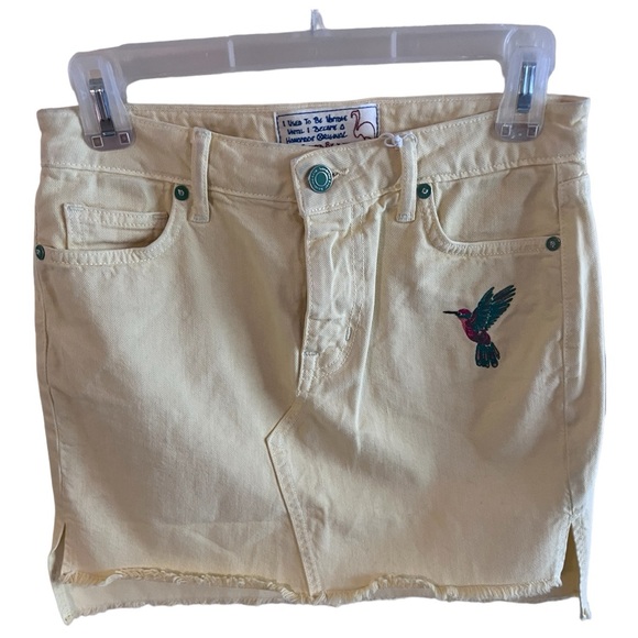 Sandrine Rose Yellow Denim Mini Skirt Embroidered Hummingbird NWT Size 25 - Picture 3 of 8